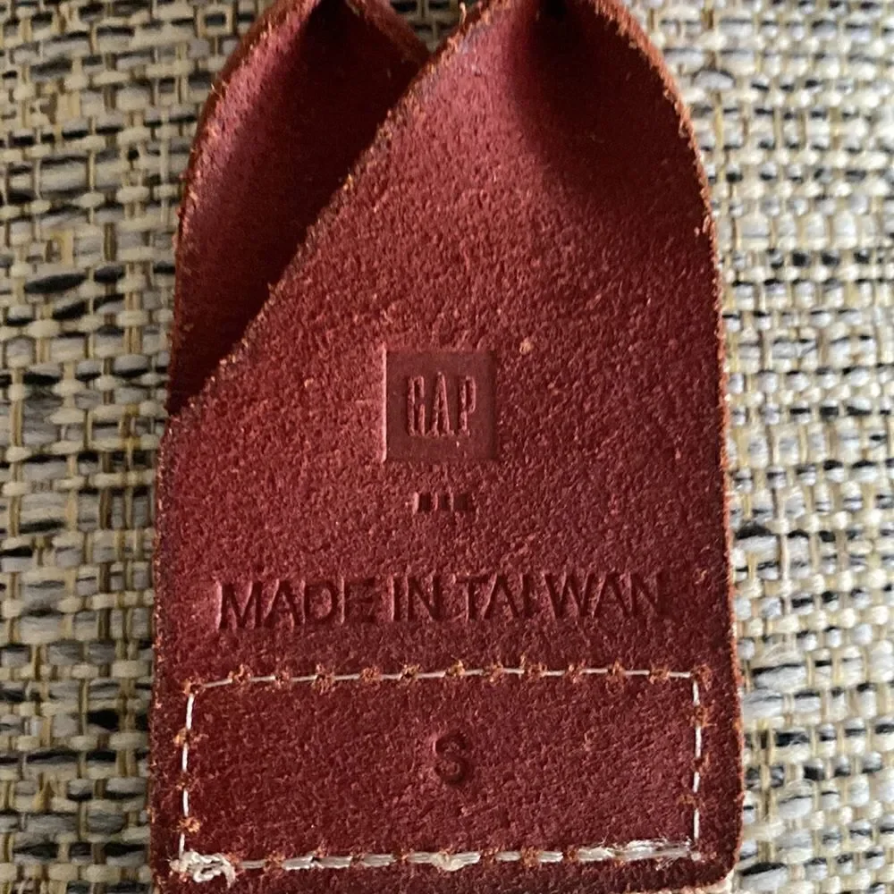 NWT  GAP  belt